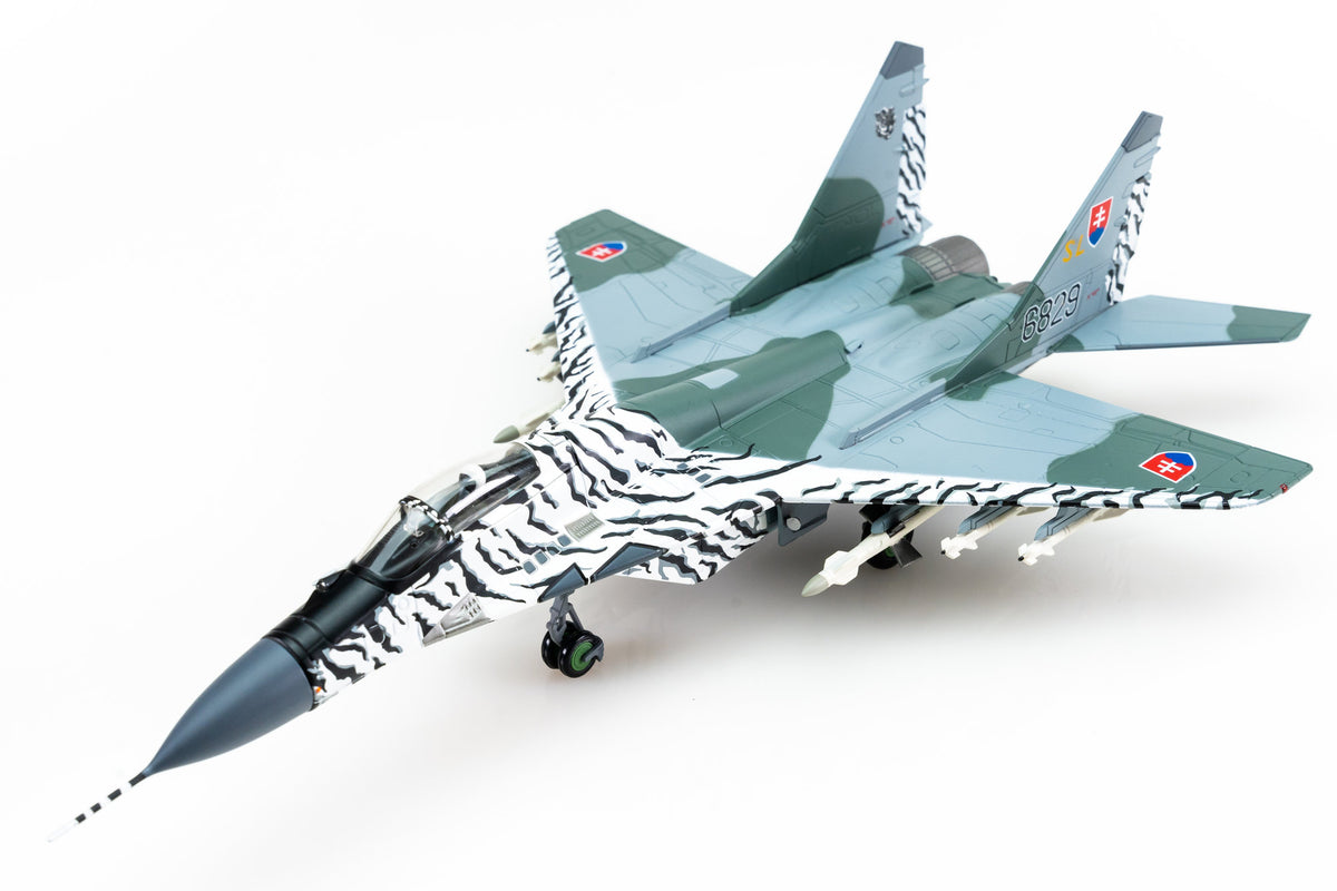 アカデミー 1 48 MIG-29AS スロヴァキア空軍 プラモデル - 航空機