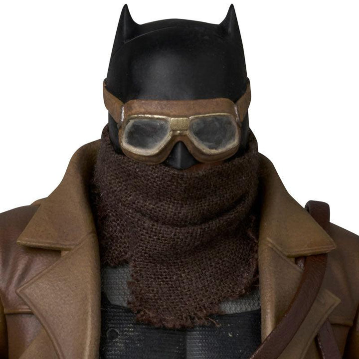 MAFEX KNIGHTMARE BATMAN