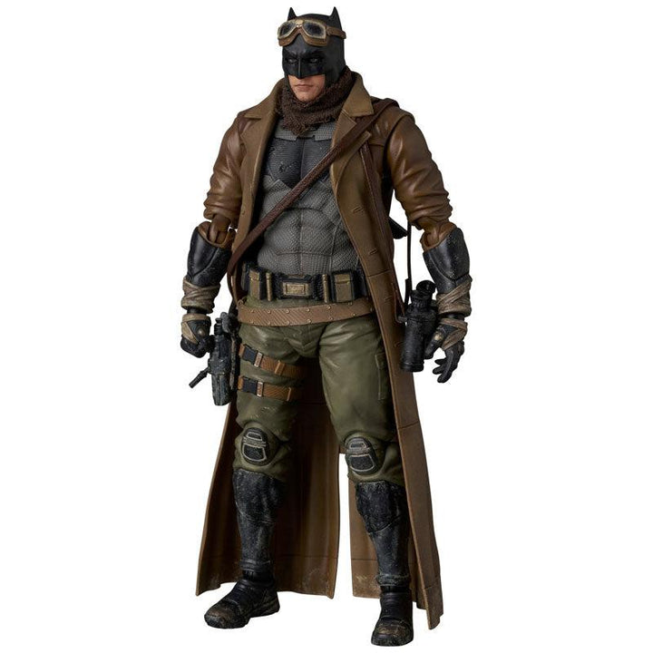 MAFEX KNIGHTMARE BATMAN