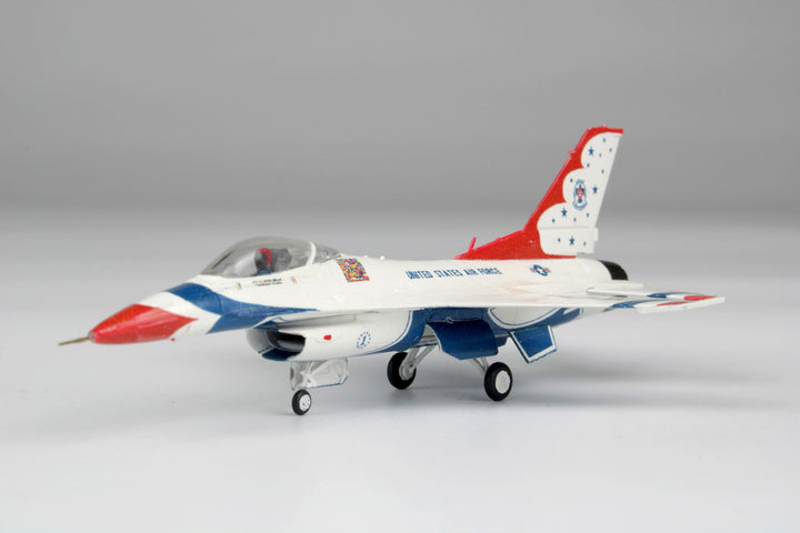 1/144 アメリカ空軍 F-16C ファイティングファルコン サンダーバーズ【再生産】