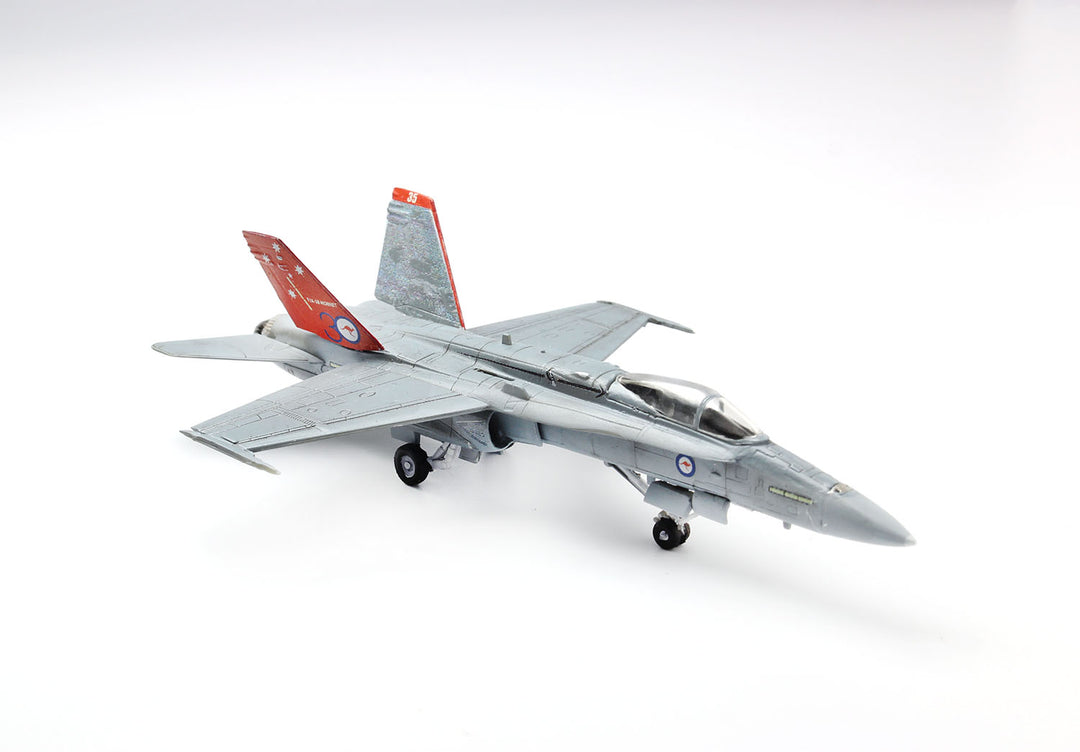 1/144 アメリカ海軍 F/A-18C ホーネット ブルーエンジェルス 2機セット