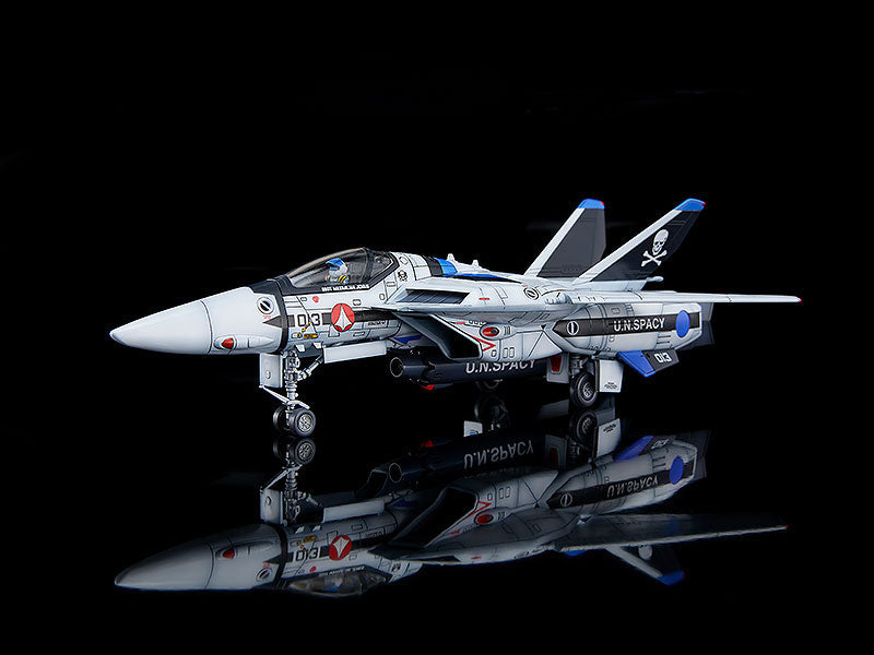 PLAMAX VF1A/S ファイターバルキリー (マクシミリアン・ジーナス/柿崎速雄) 1/72スケール – SOOTANG