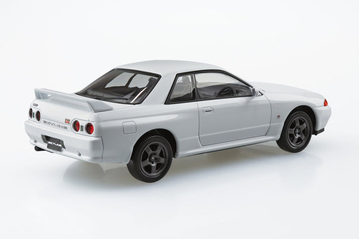 1/32 楽プラ スナップキット ニッサン R32 スカイライン GT-R (クリスタルホワイト)