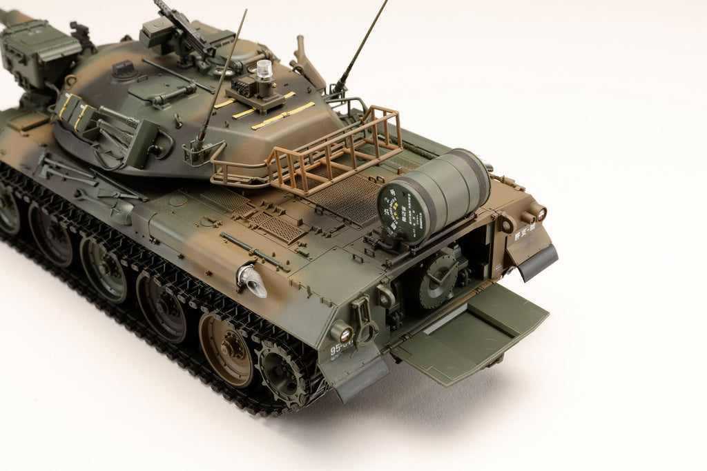 タミヤ 1/35 陸上自衛隊 74式戦車 塗装済み完成品 戦車模型 - プラモデル