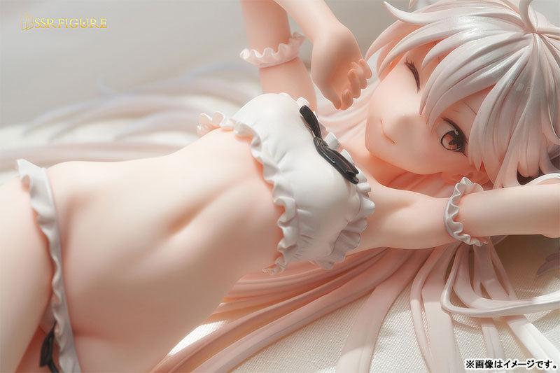 寝起き白髪ちゃん 1/7スケール