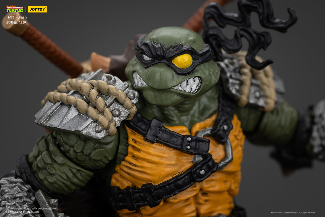 TMNT スラッシュ 1/18スケール