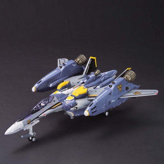 VF-25S スーパーメサイアバルキリー オズマ機 1/72スケール