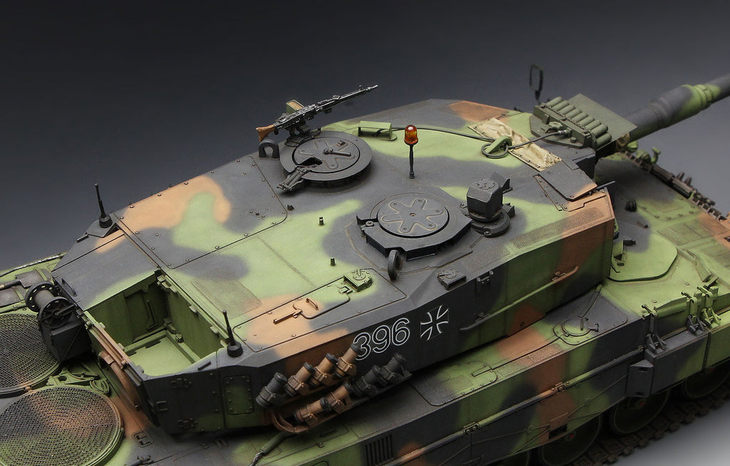 MENG MODEL(モンモデル)TS-016 1/35 ドイツ主力戦車レオパルド2A4