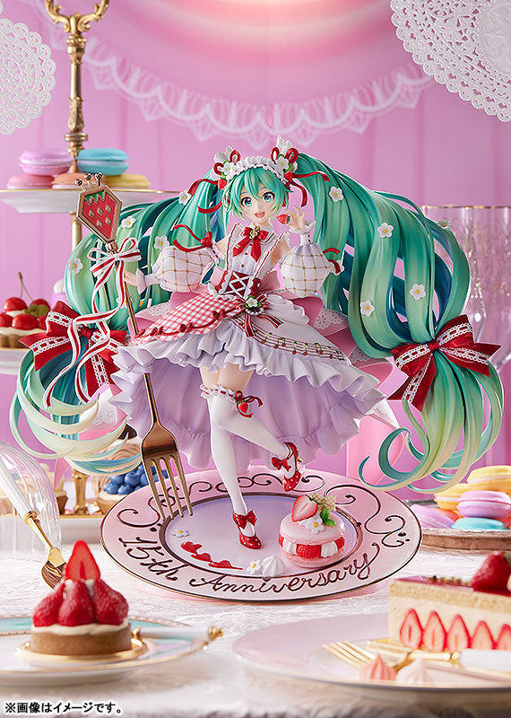 初音ミク 15th Anniversary Ver. 1/7スケール – SOOTANG